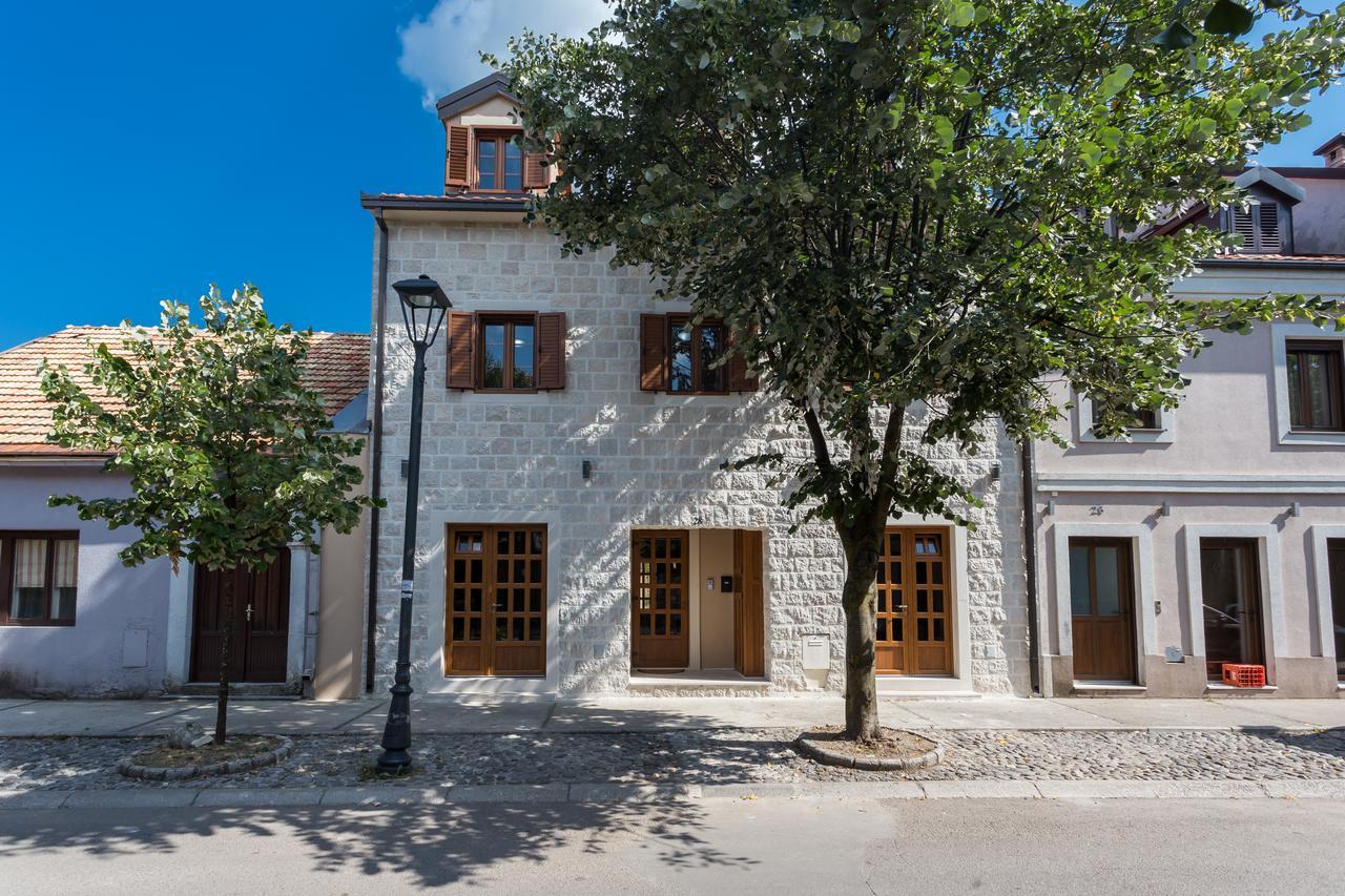 Hotel Tilia Cetinje Esterno foto